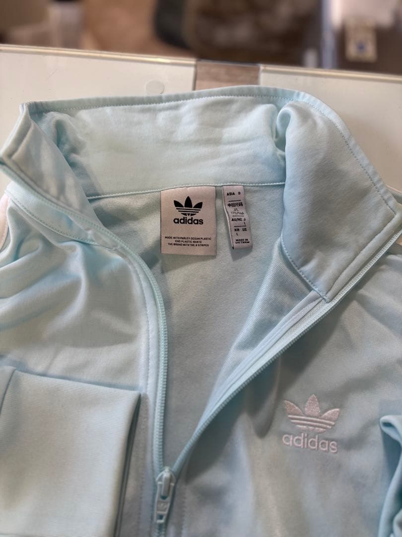 ナヨン着用　adidas セットアップ ジャージ トラックジャケットパンツ水色L