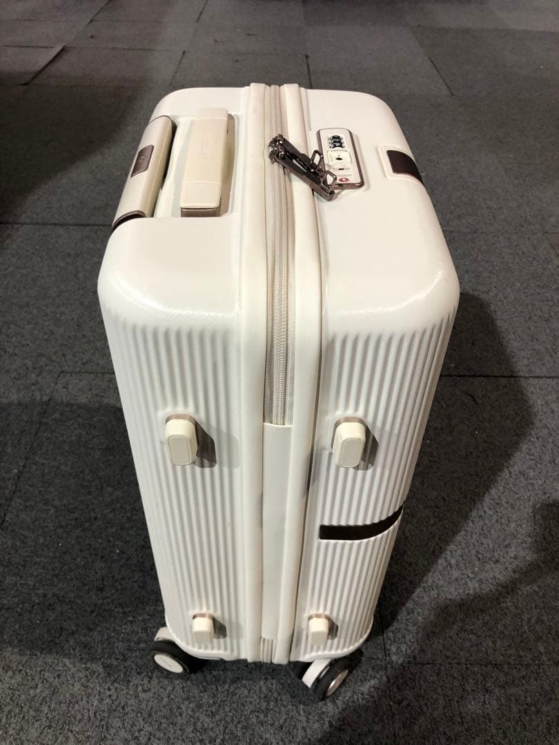 サムソナイト　スーツケース　ミンターースピナー55