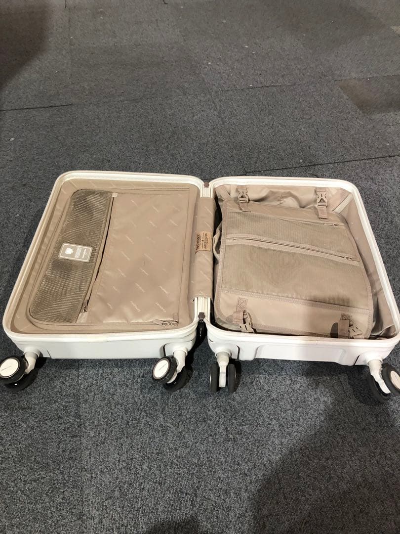 サムソナイト　スーツケース　ミンターースピナー55