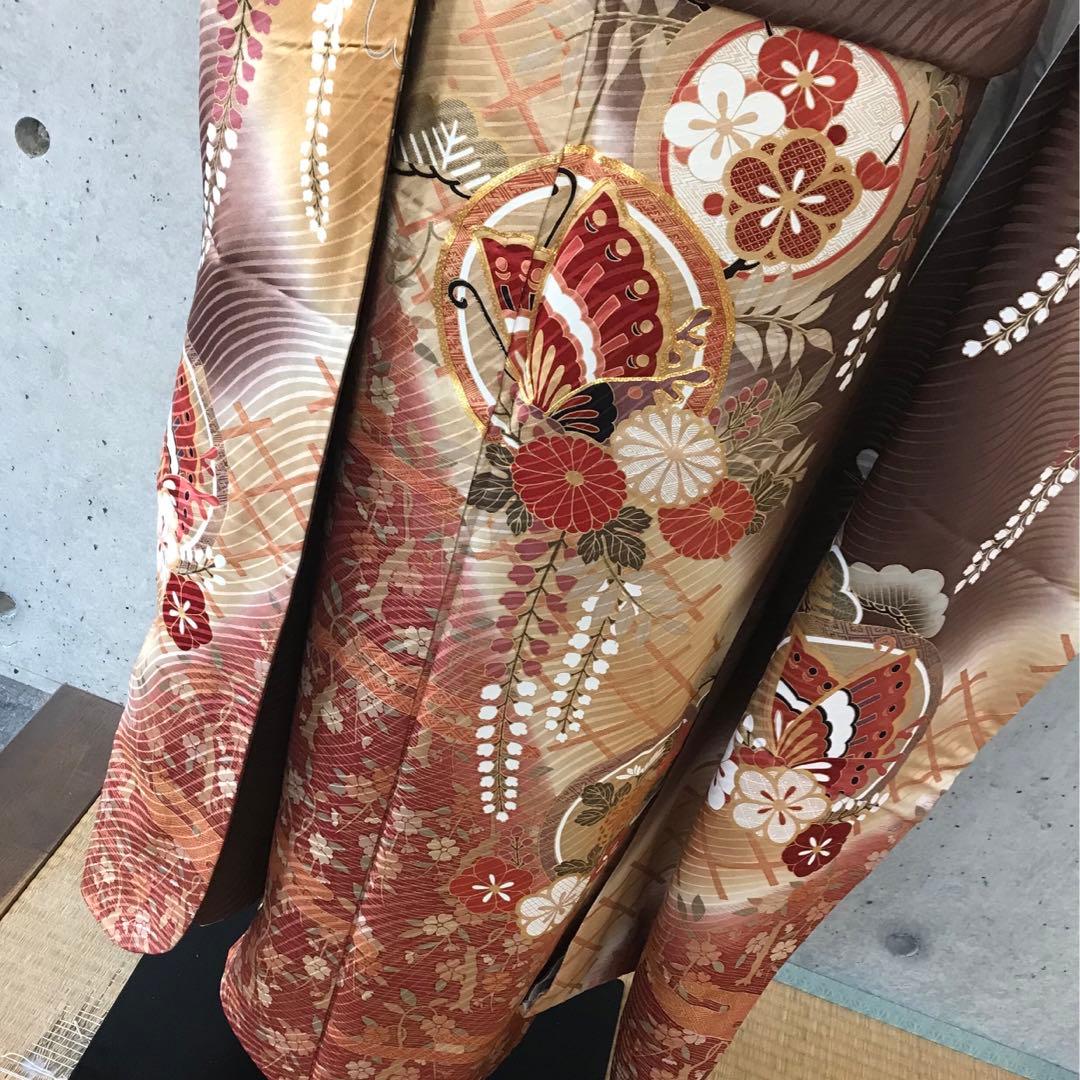 【帯サービス】正絹　振袖　花蝶に金箔　　染め分け