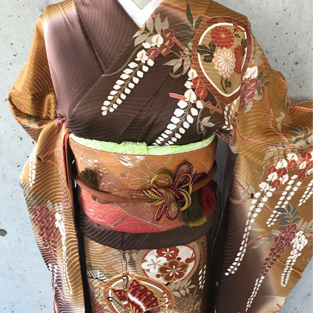 【帯サービス】正絹　振袖　花蝶に金箔　　染め分け