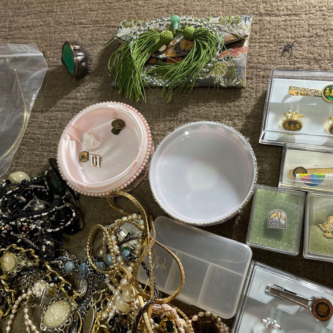 た*し様 古いアクセサリー まとめて 2.68kg イミテーション 指輪 ネック