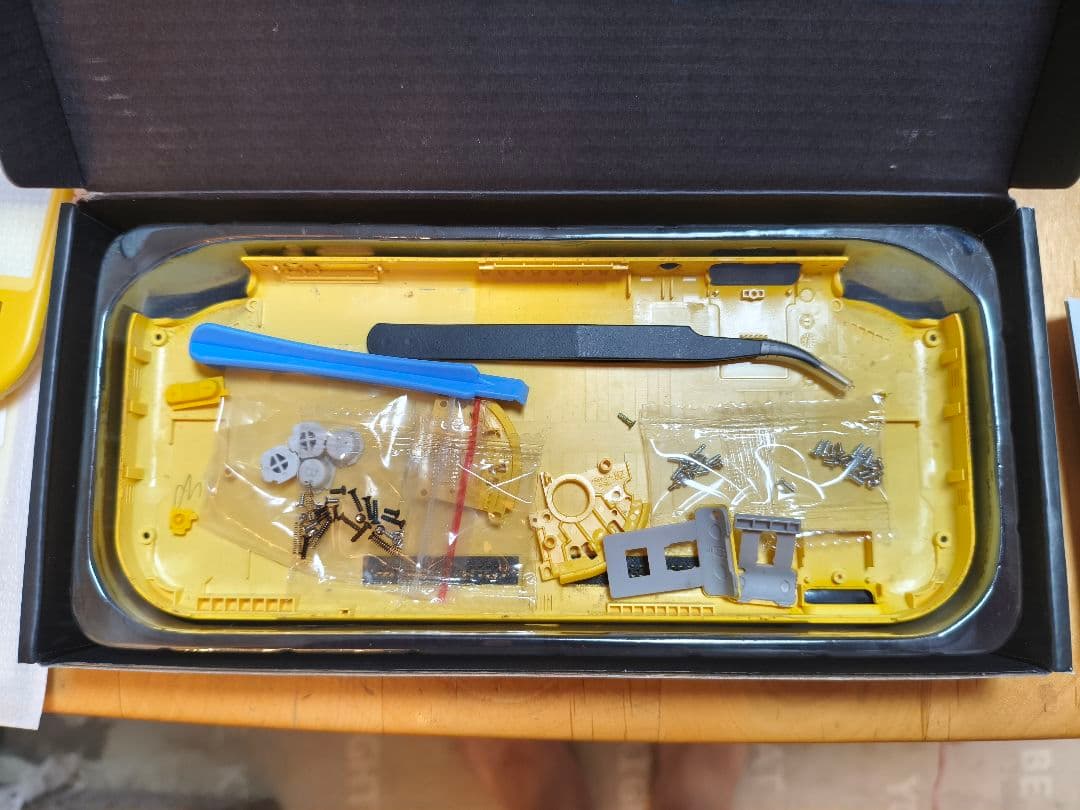 Nintendo Switch Lite クリアブラック換装済み