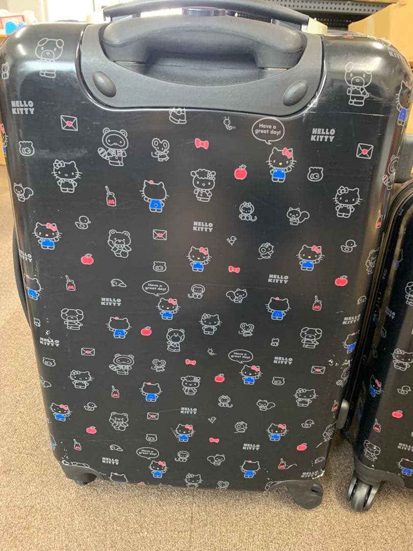 コキンWさま　ハローキティ キャリーケース 2個セット