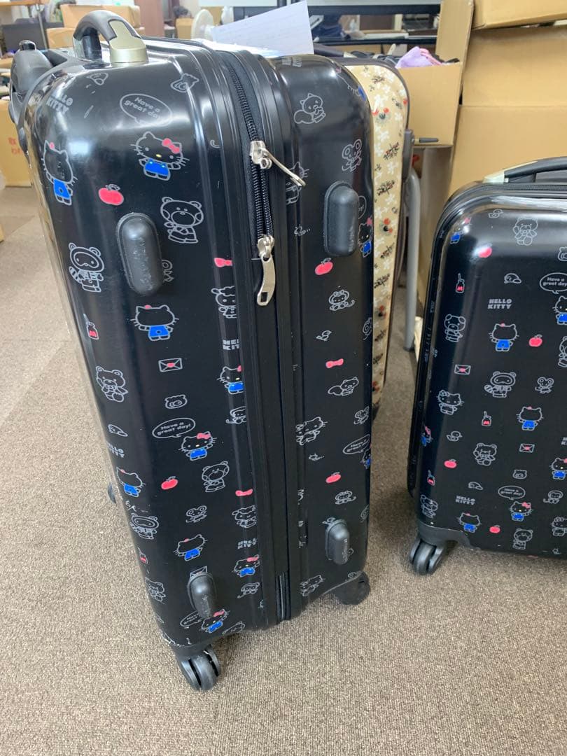 コキンWさま　ハローキティ キャリーケース 2個セット
