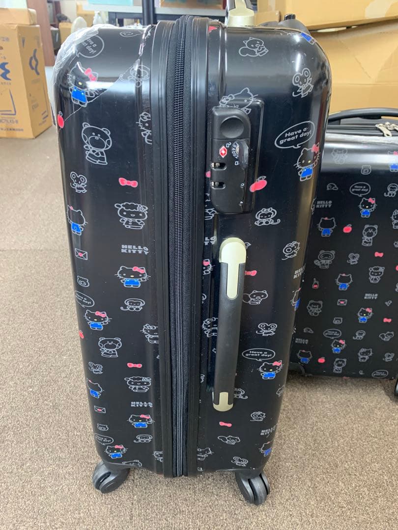コキンWさま　ハローキティ キャリーケース 2個セット