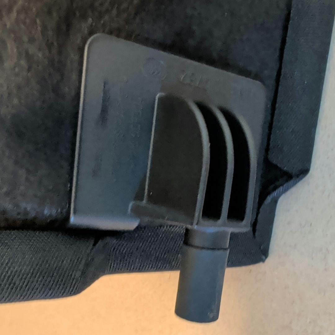 ポルシェ純正 マカン（95B） ラゲッジカバー（トノカバー）