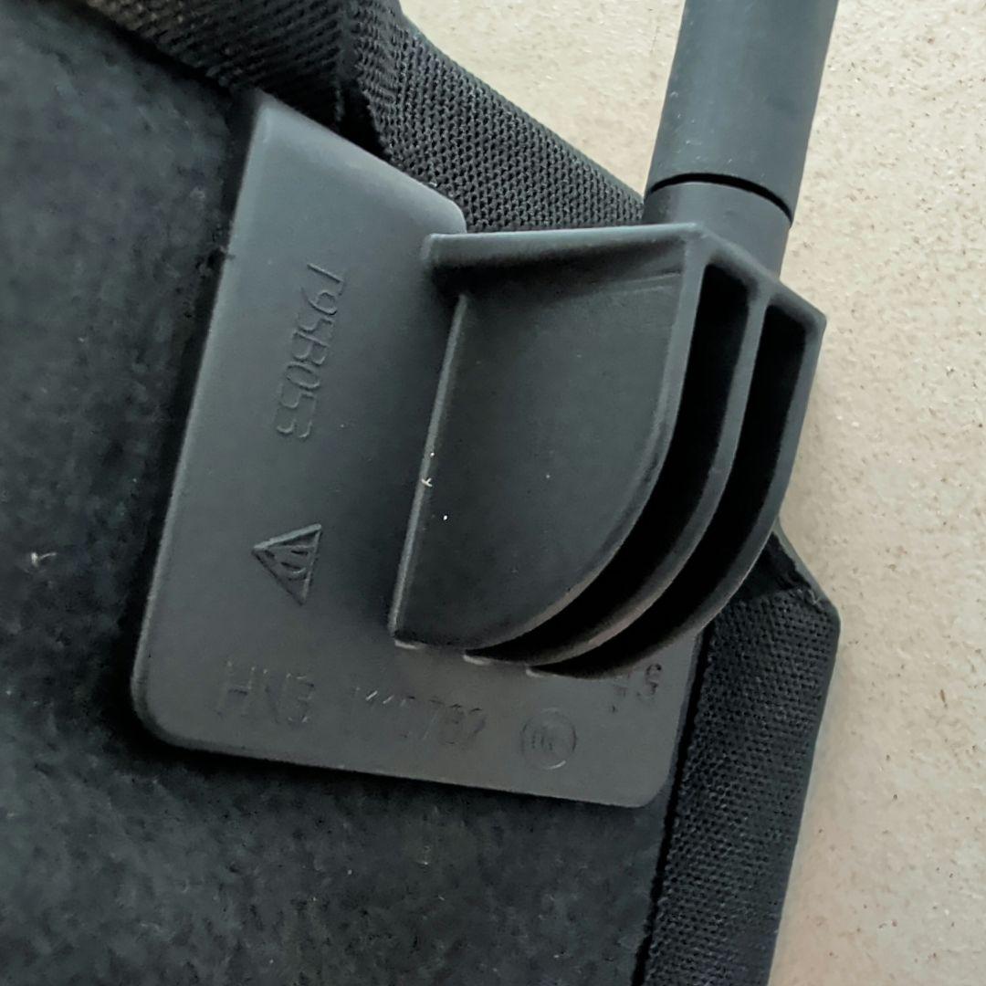 ポルシェ純正 マカン（95B） ラゲッジカバー（トノカバー）