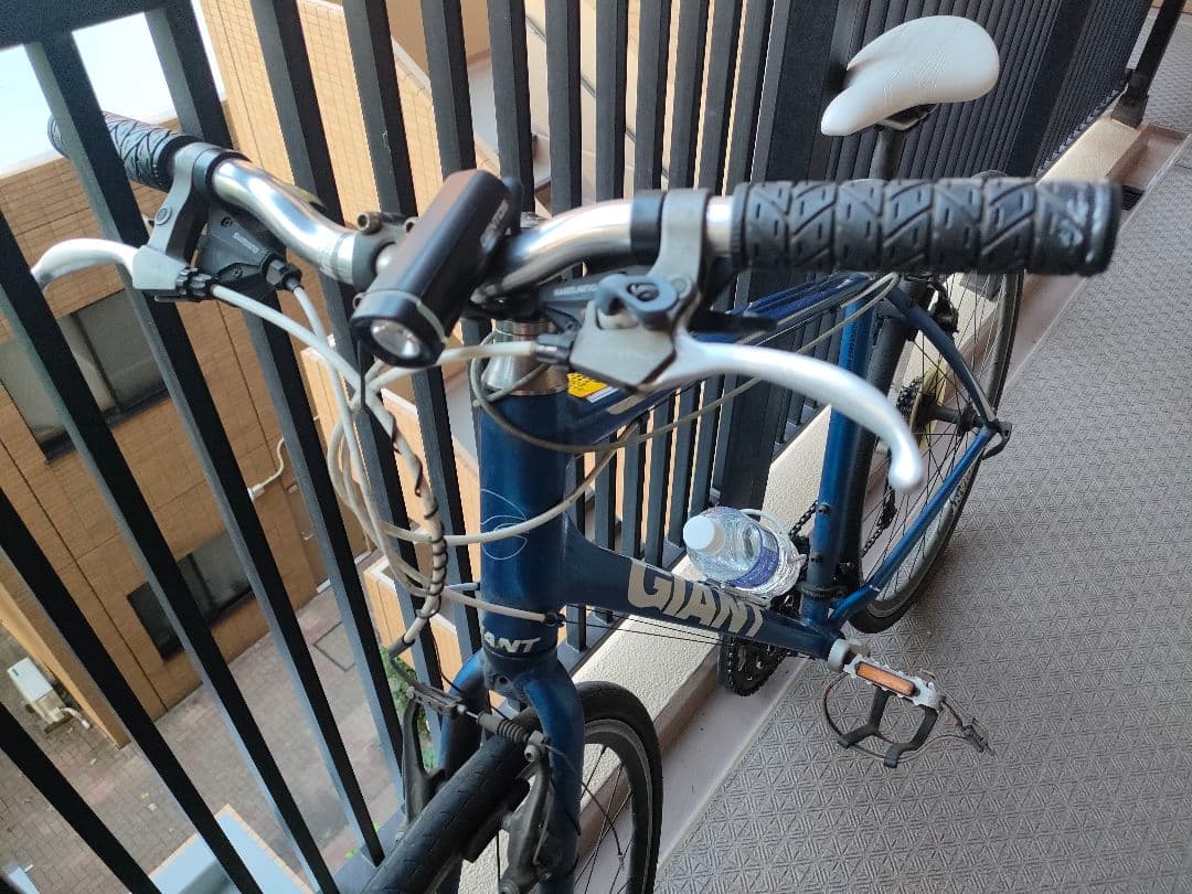 【引き取り限定】GIANT クロスバイク 700C