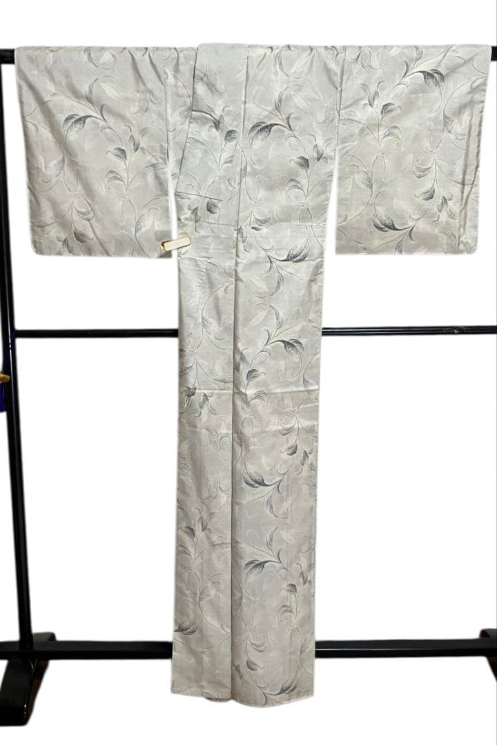 白大島 本場大島紬 総絣 小紋 葉文 唐草 美品 イ6624