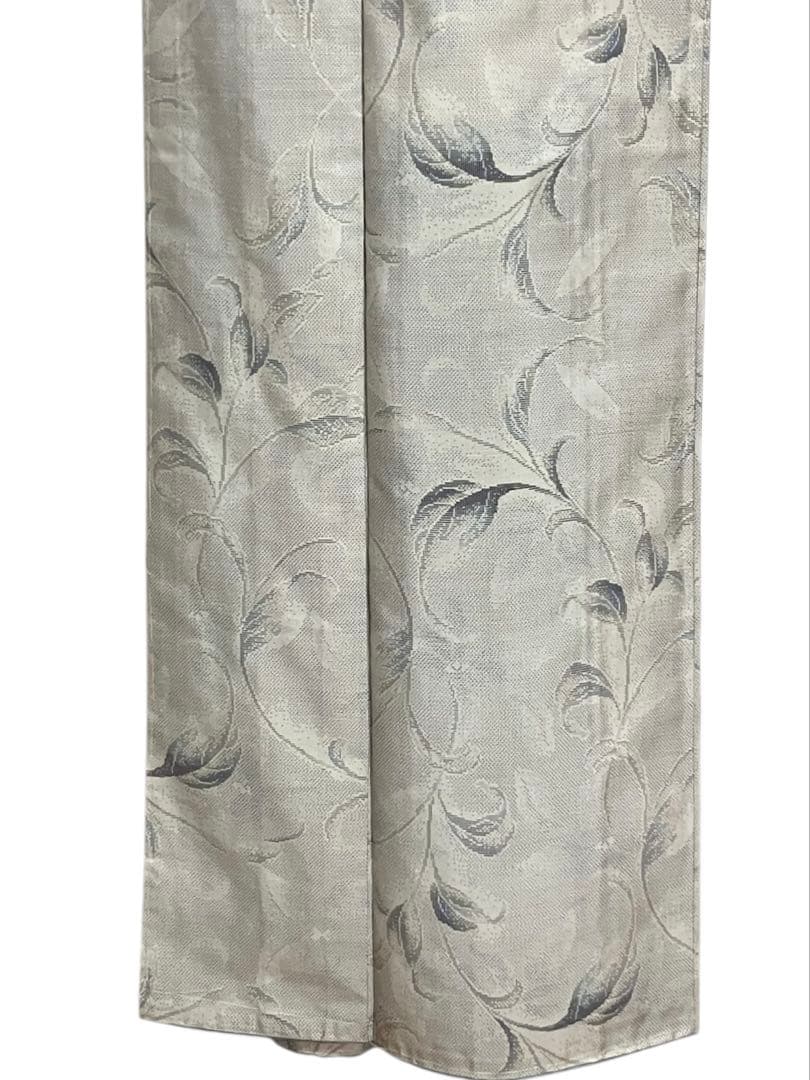 白大島 本場大島紬 総絣 小紋 葉文 唐草 美品 イ6624