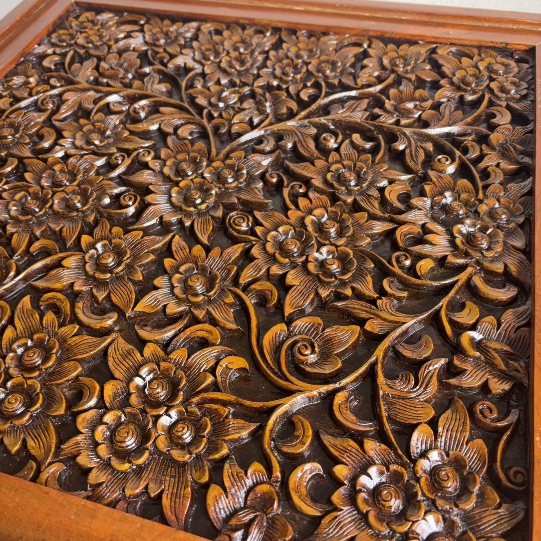 木彫りサイドテーブル 飾り台 アジア家具 カービング 猫足