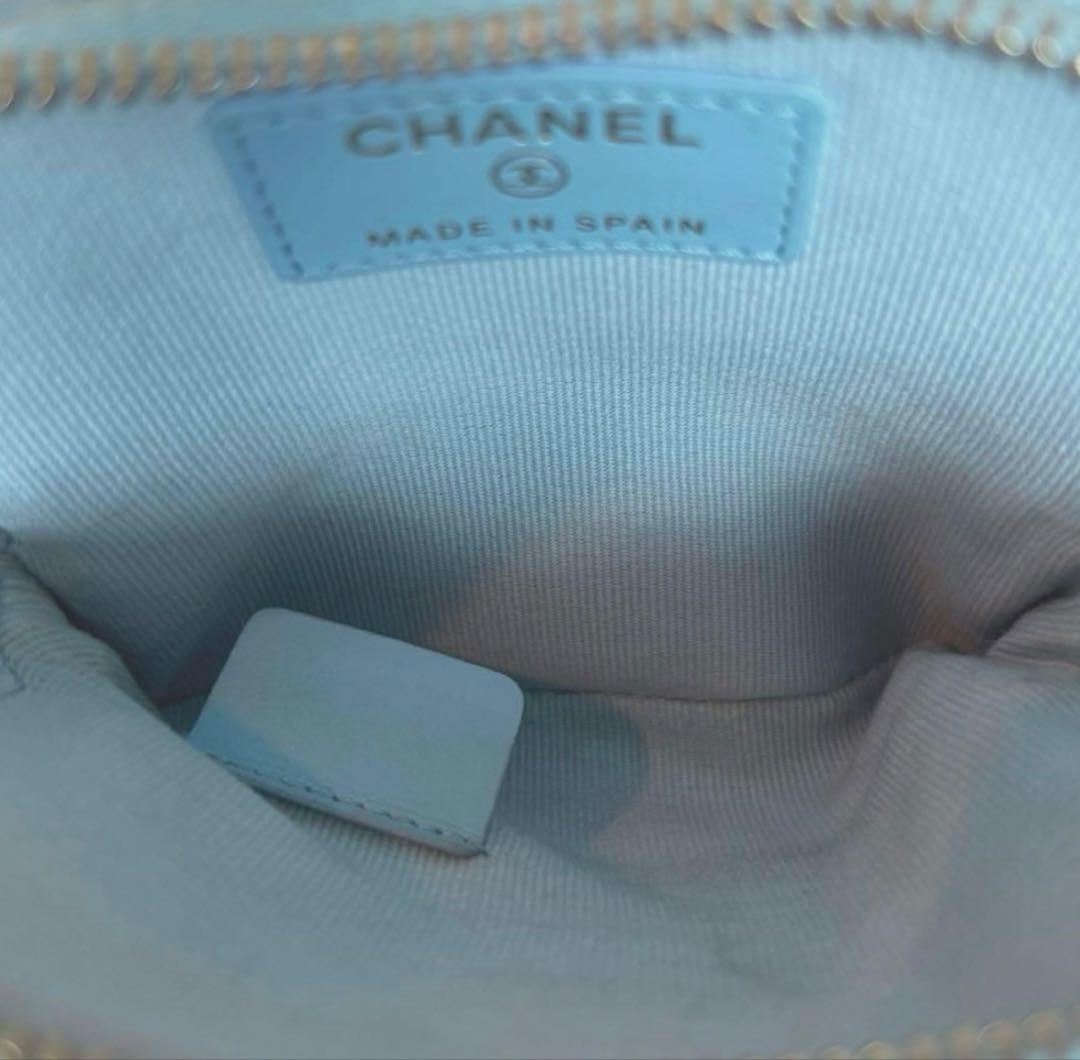 CHANEL シャネル　ベビーブルー　ジップパース　マトラッセ