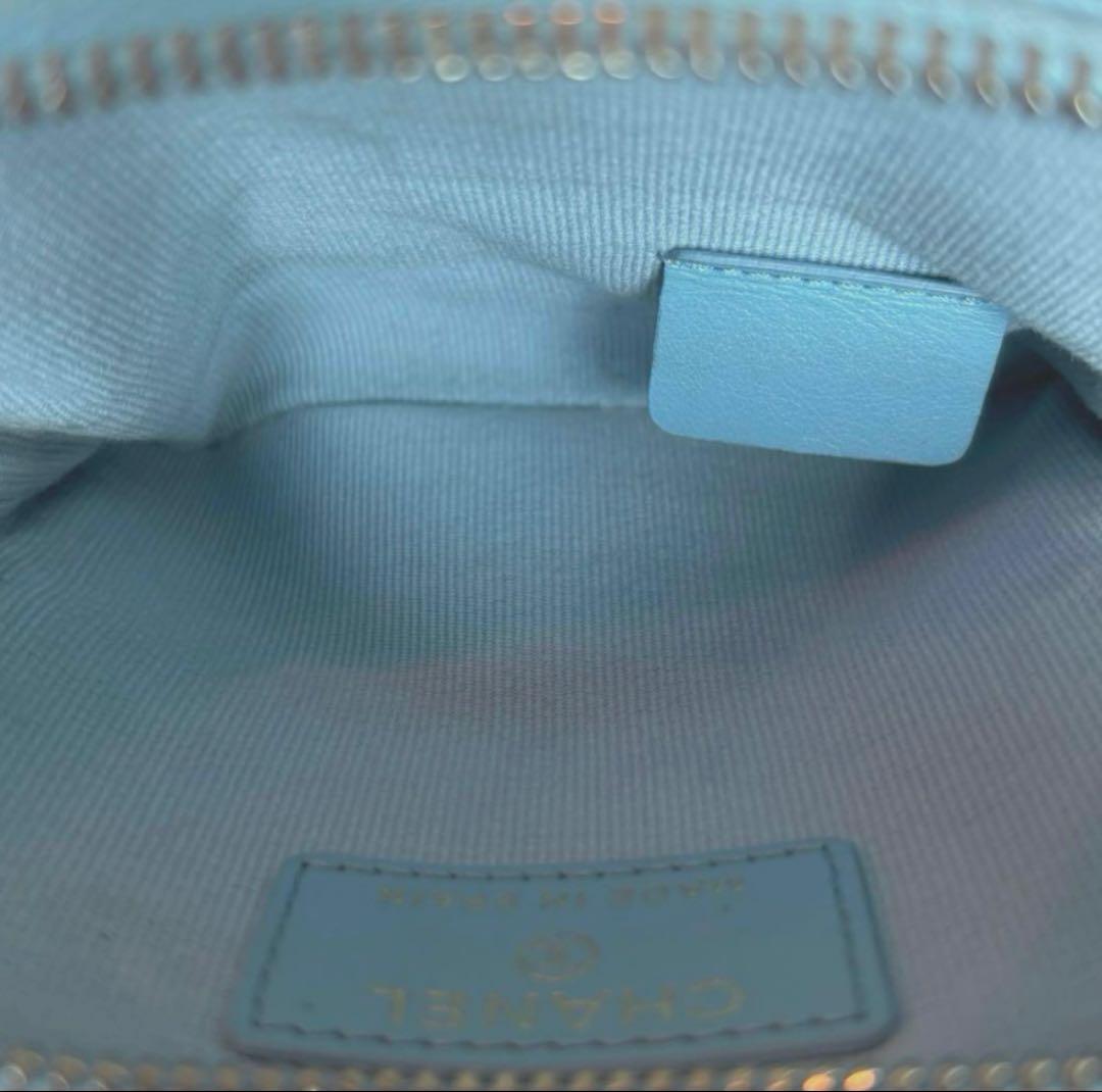 CHANEL シャネル　ベビーブルー　ジップパース　マトラッセ