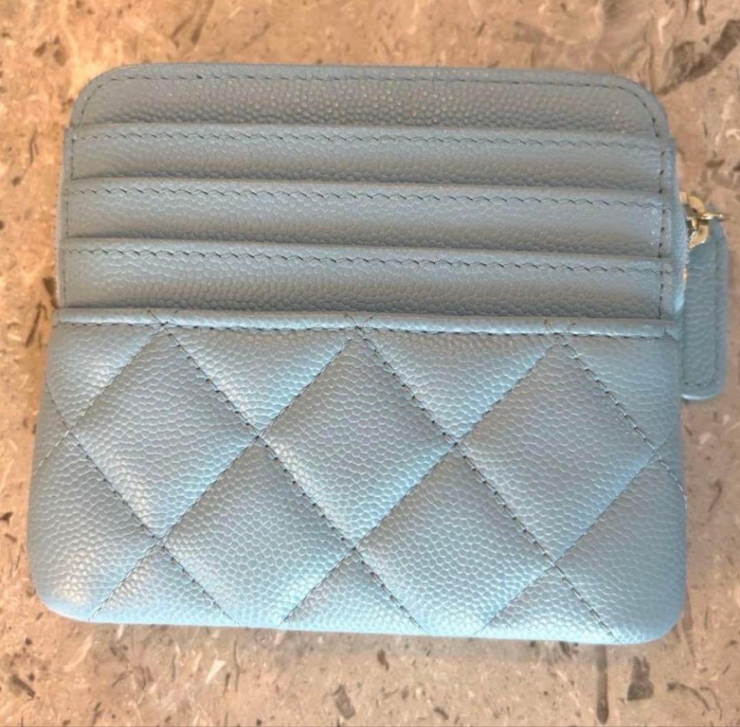 CHANEL シャネル　ベビーブルー　ジップパース　マトラッセ