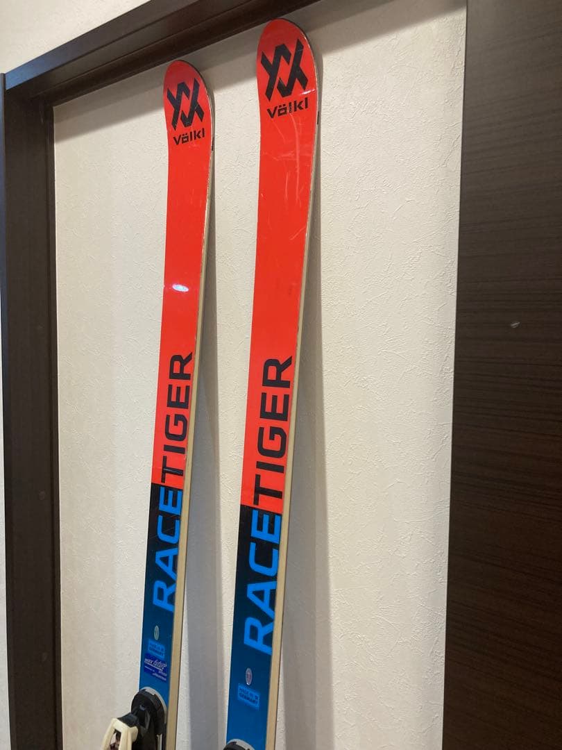 Völkl Racetiger SGスキー板 200cm