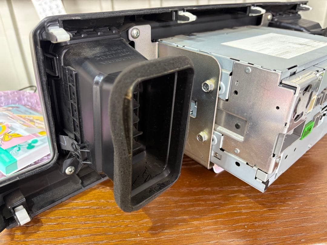 ホンダ純正　Gathers VXM-135VFNi 9インチ　カーナビ