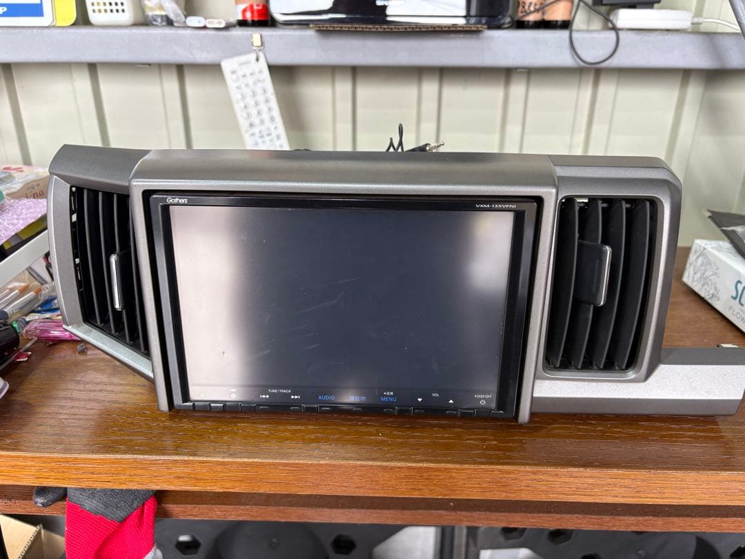 ホンダ純正　Gathers VXM-135VFNi 9インチ　カーナビ