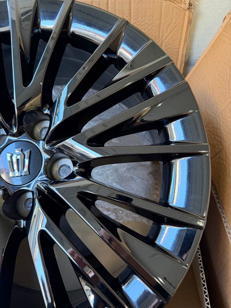 220系クラウン　スポーツ　スタイル　ブラックスパッタリング　Gエグゼクティブ②