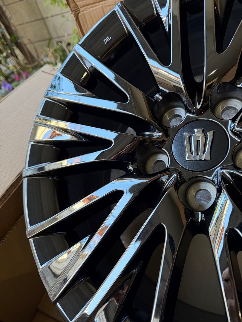 220系クラウン　スポーツ　スタイル　ブラックスパッタリング　Gエグゼクティブ②