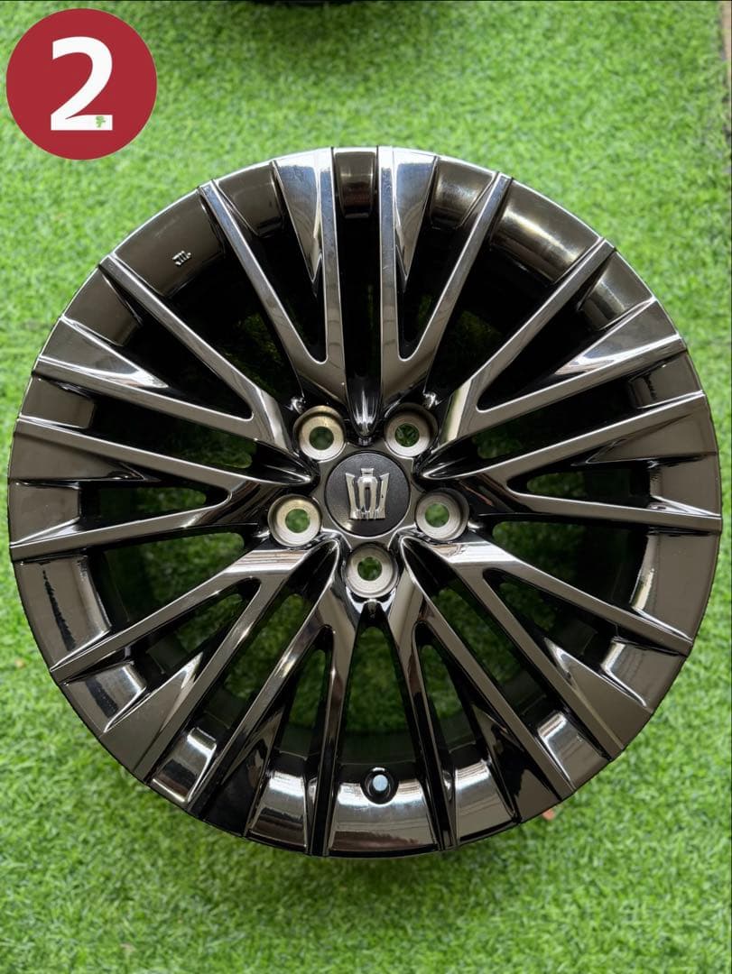 220系クラウン　スポーツ　スタイル　ブラックスパッタリング　Gエグゼクティブ②