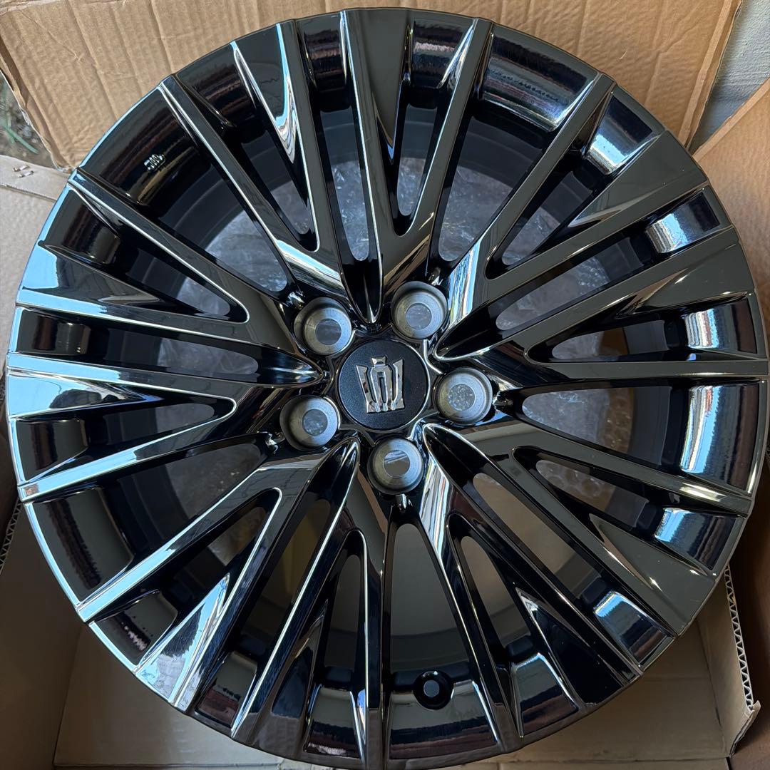 220系クラウン　スポーツ　スタイル　ブラックスパッタリング　Gエグゼクティブ②