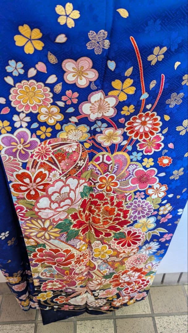 【美品】青色 花柄 振袖