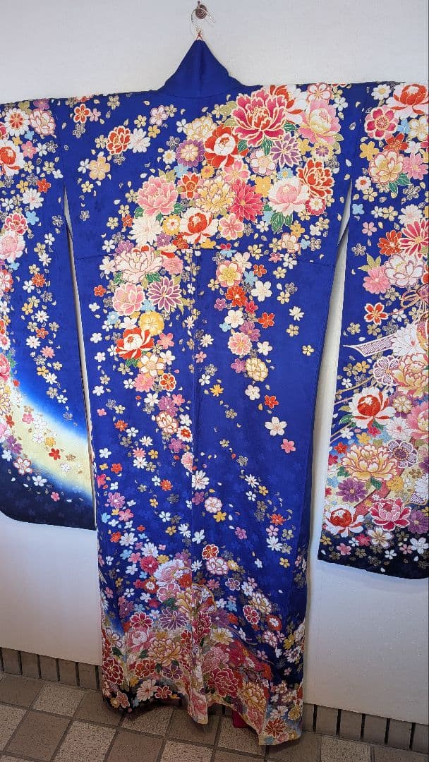 【美品】青色 花柄 振袖