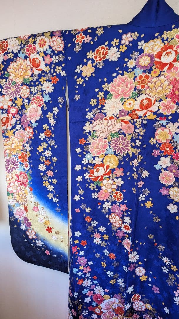 【美品】青色 花柄 振袖