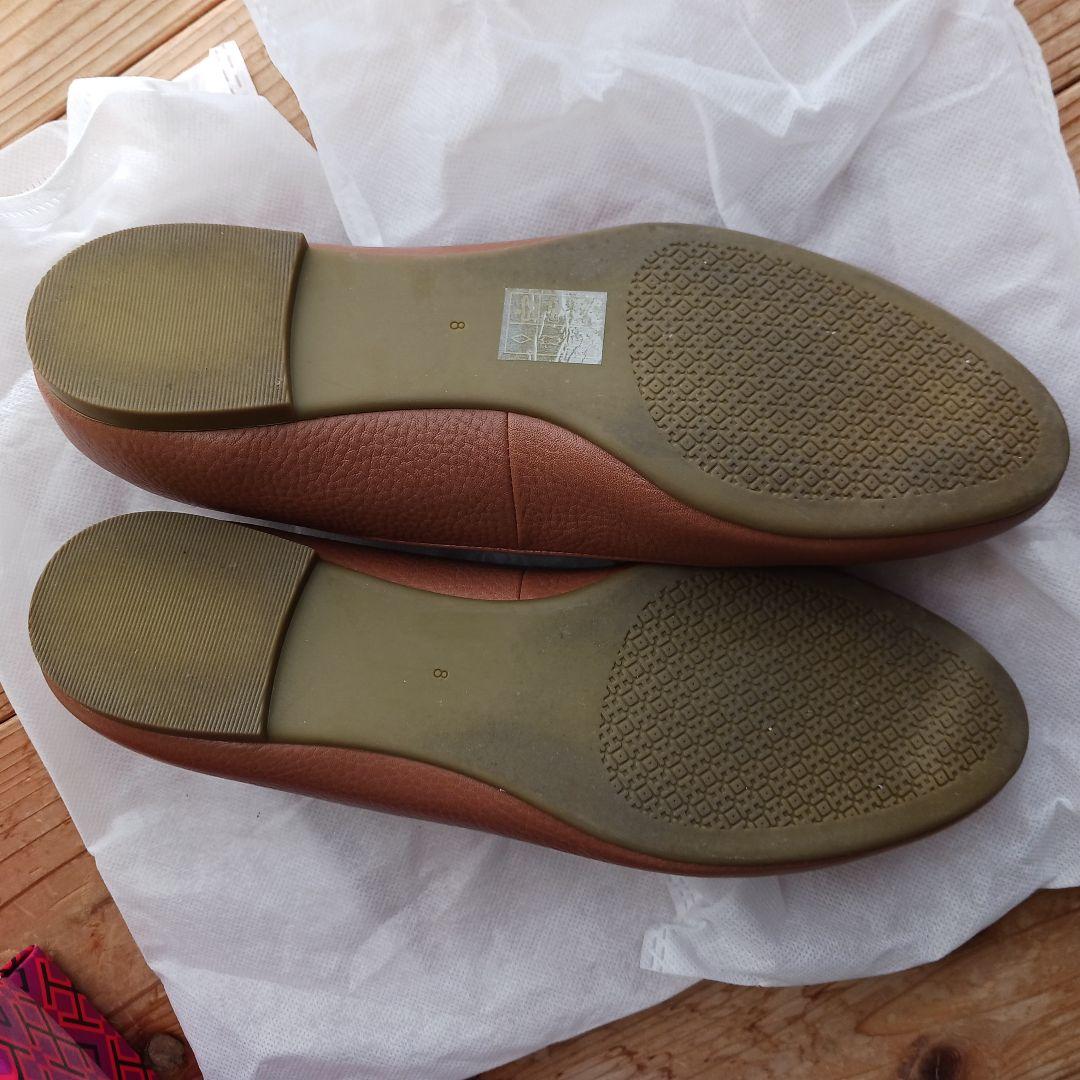 Tory Burch キャメル フラットシューズ