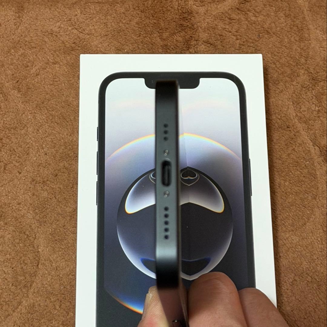 iPhone16e 256GB ブラック SIMフリー 美品