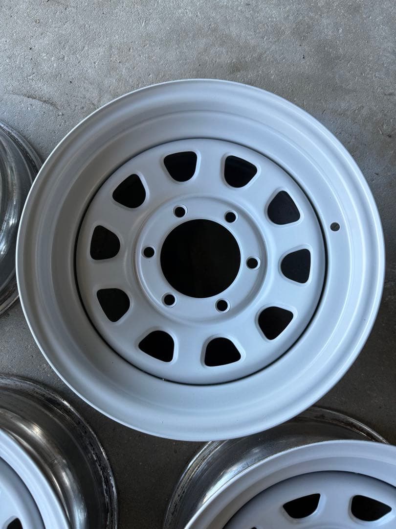 お好きな色にすぐ塗れます！ デイトナ 15インチ 6穴 pcd139.7 7j