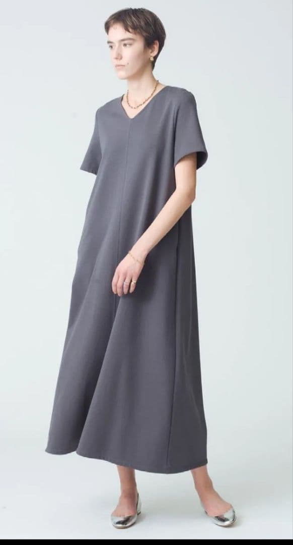 ✿　美品　エブールebure2025ss　ライトミニ裏毛ワンピース　グレー