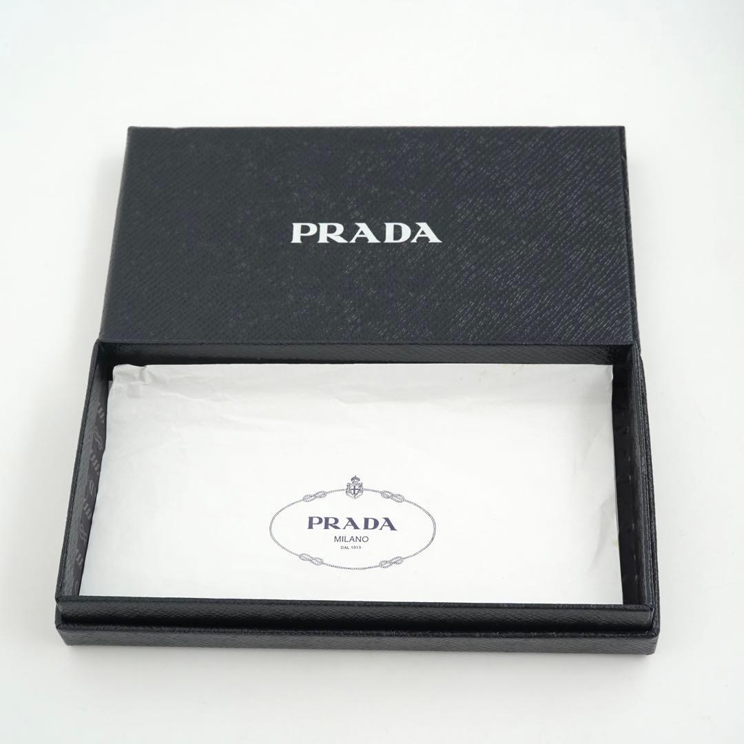 ✨未使用に近い・箱付き✨　PRADA キーケース　サフィアーノレザー　6連　刻印