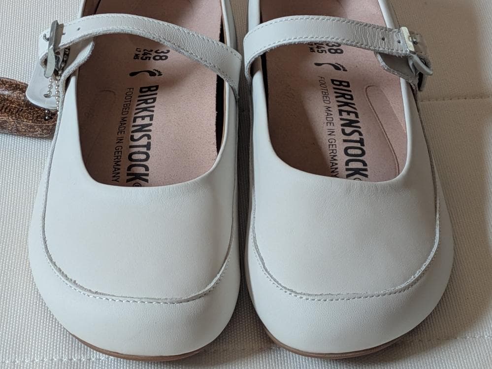 新品BIRKENSTOCKリズモアホワイト、赤 レザーシューズ 2足