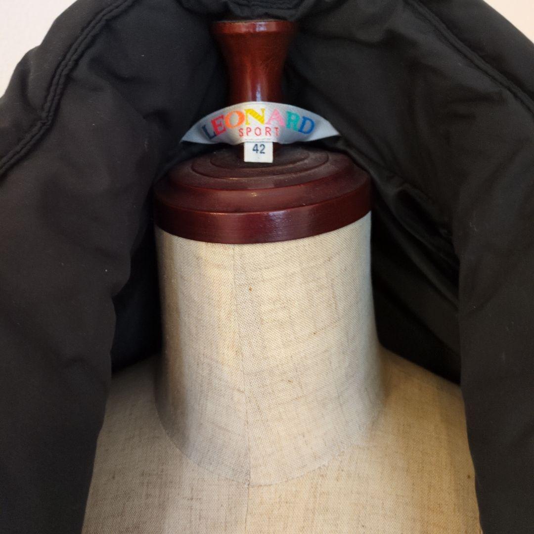 ブラックフード付きロングコート