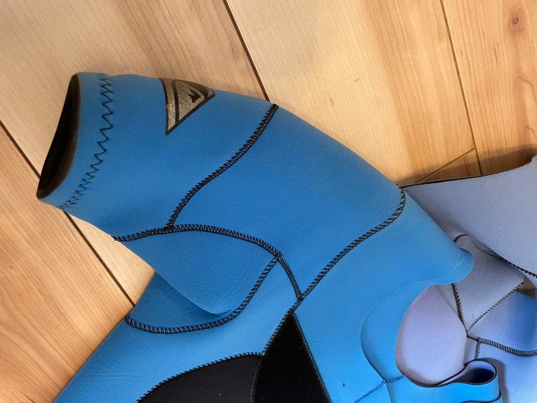 クイックシルバー　ウエットスーツ　S スプリング