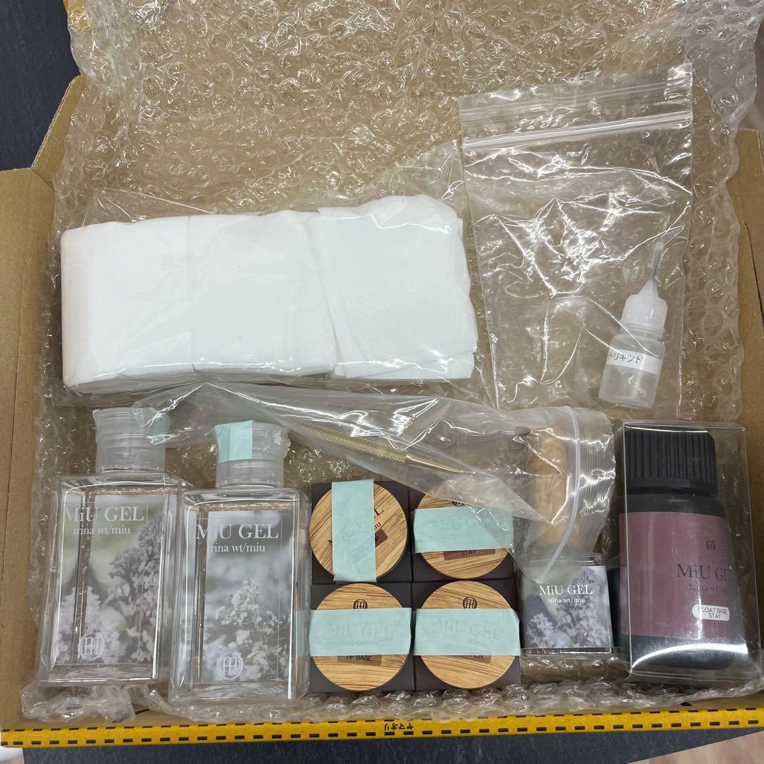 MIUGEL シグネチャーフロート