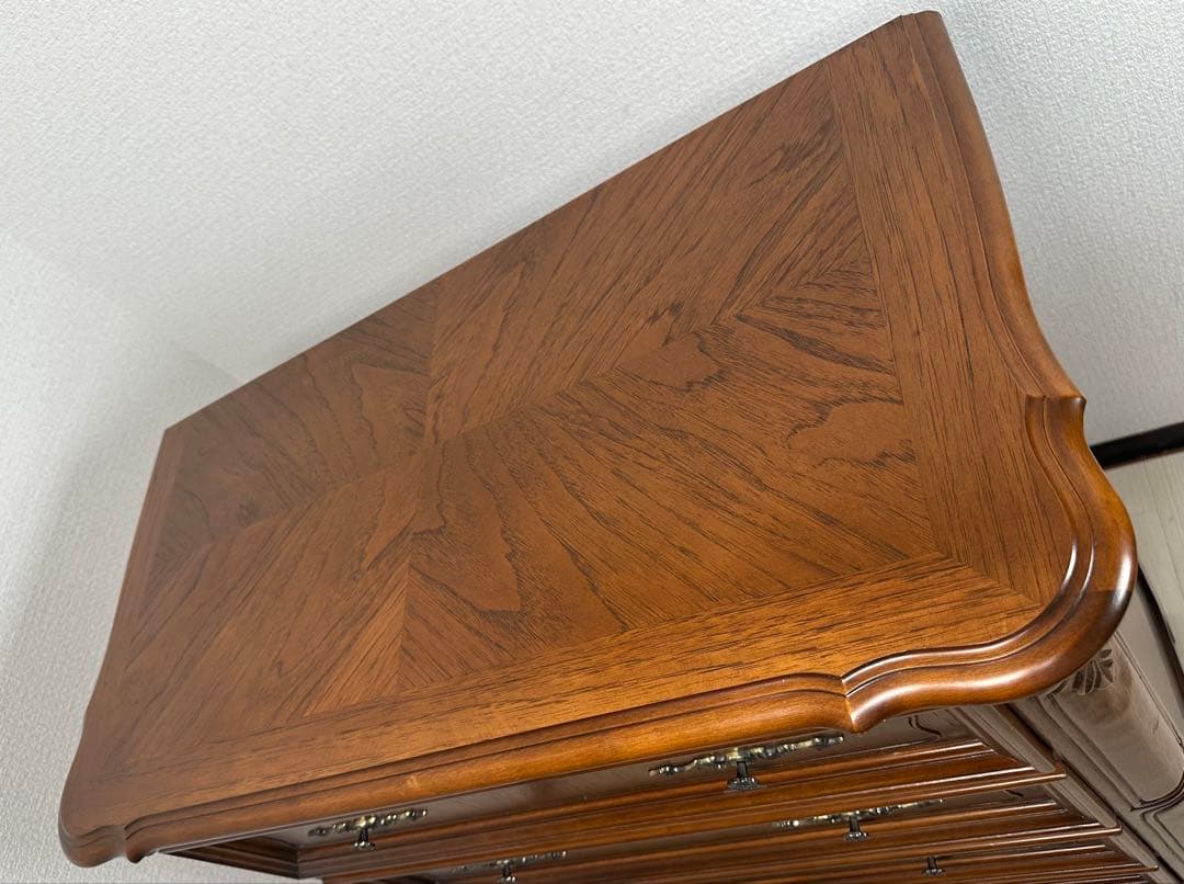 【展示品】英国 アンティーク調 チェスト 5段レリーフ ヨーロッパ ※i4※