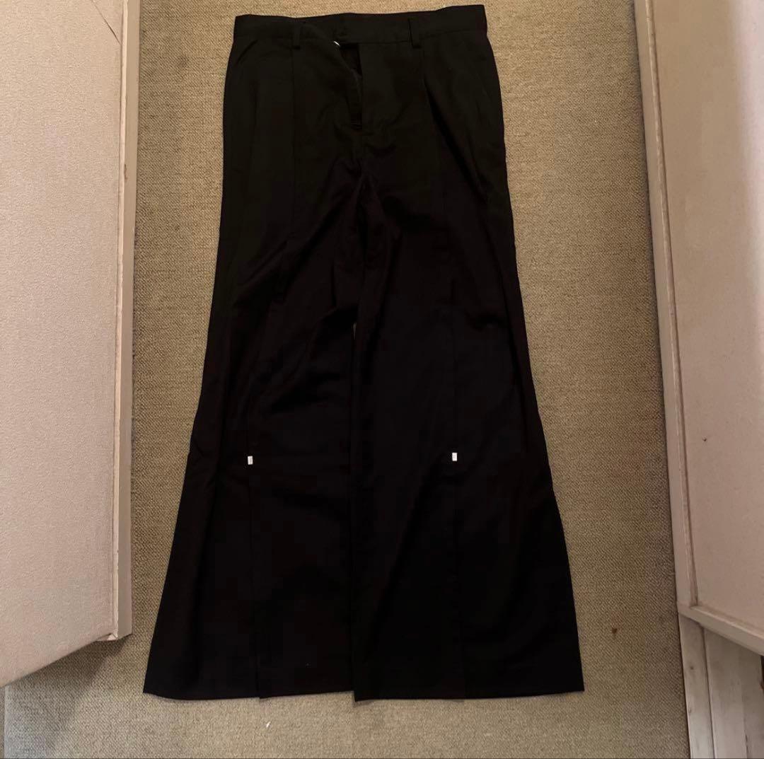 C2H4 ブラック Tortuosily Shaped ワイドパンツ