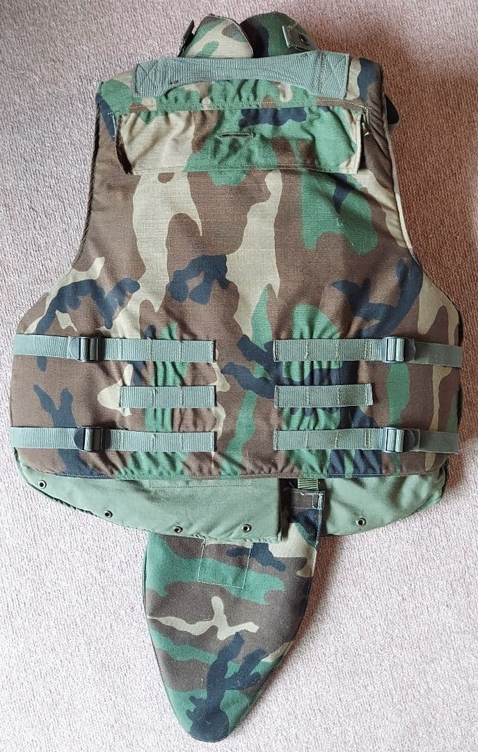 実物放出品　PointBlank製　OTVボディーアーマー(M)＋FLCベスト