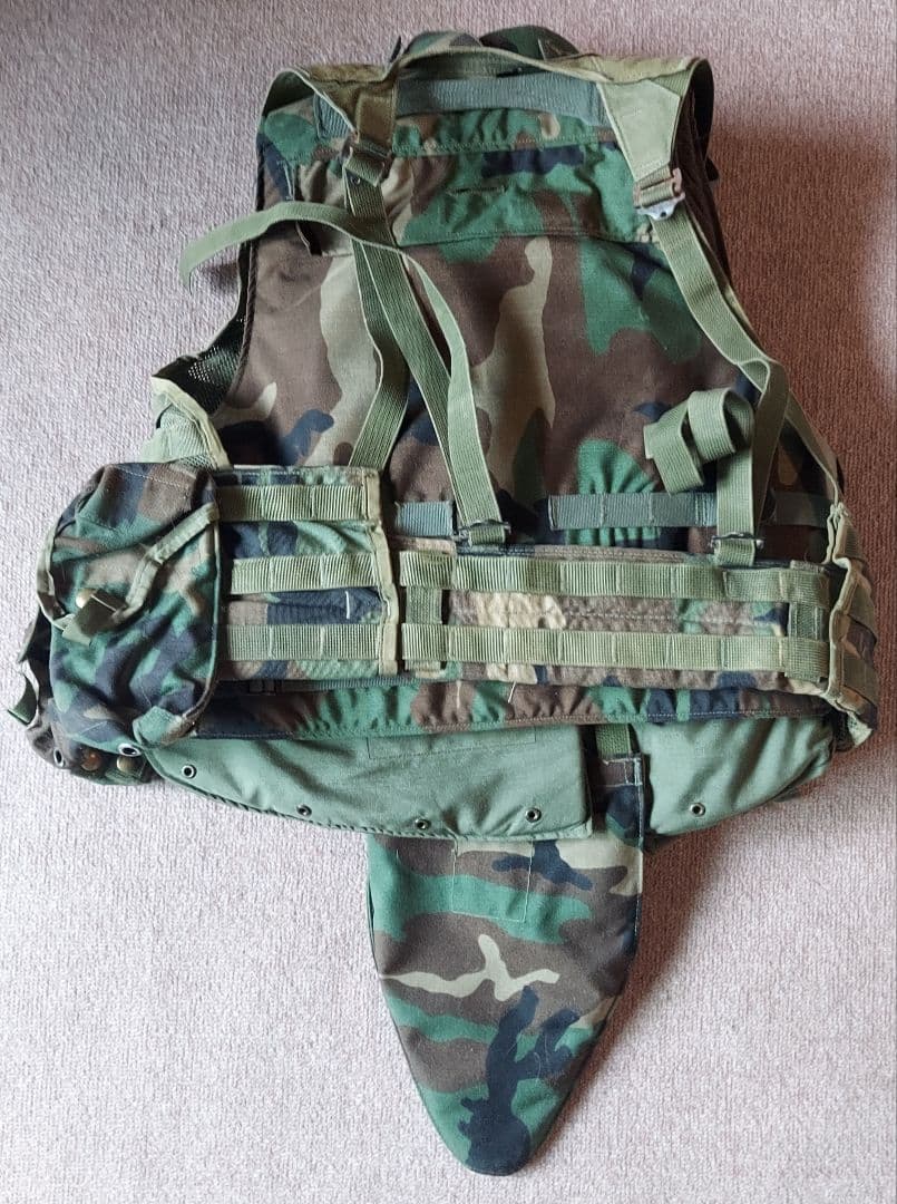 実物放出品　PointBlank製　OTVボディーアーマー(M)＋FLCベスト