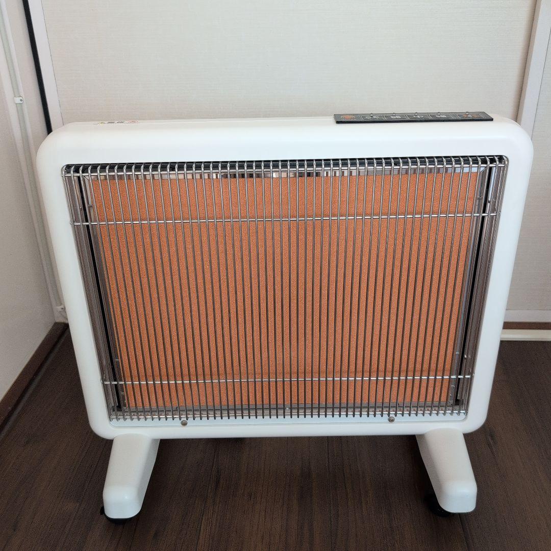 美品サンルミエエクセラ7遠赤外線暖房器　N700Ｌ-GR ホワイト