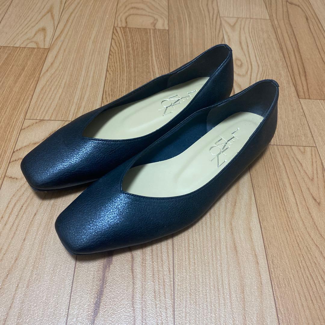 スクエアVカットフラット