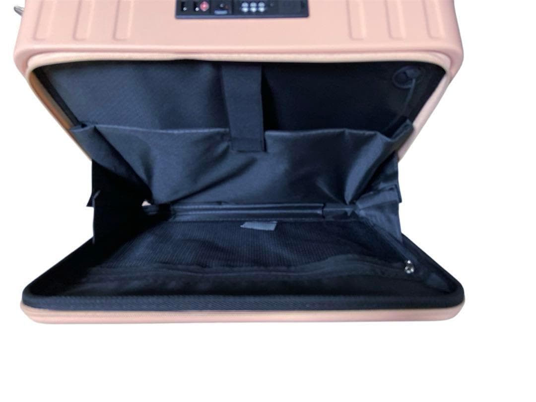 【新品・タグ付き】スーツケース Mサイズ　キャリーケース　USBポート　ピンク