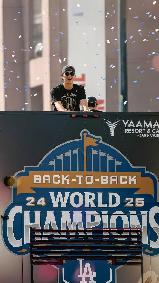 大谷翔平ドジャースWS2025優勝記念ロッカーROOM球団公認フラッグUS限定