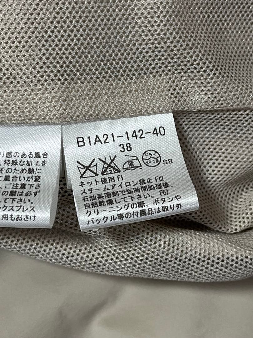 バーバリー　BURBERRY　美品　トレンチコート　フード付き　ベージュ　38