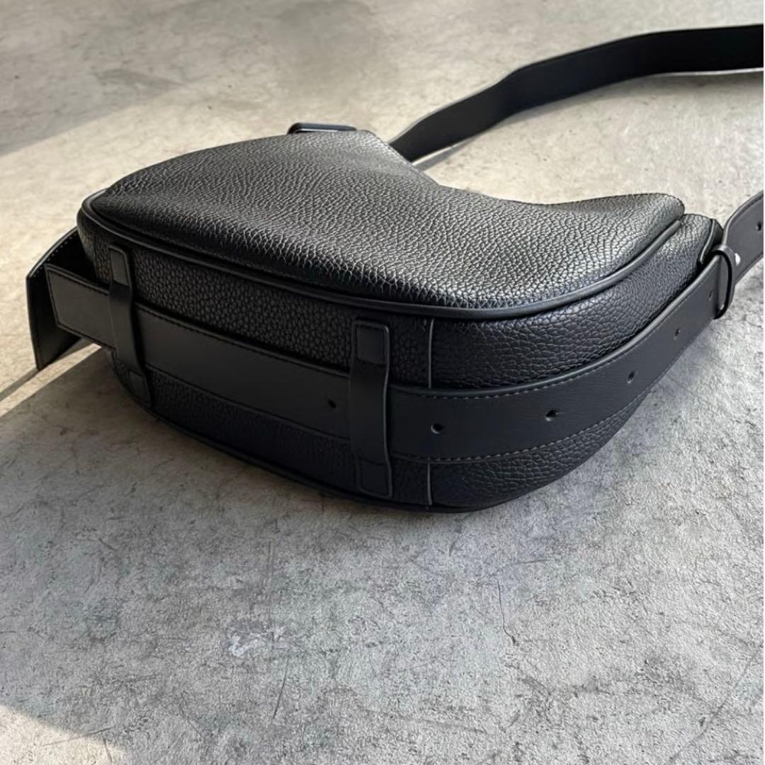 バッグ ショルダーバッグ レザー ブラック