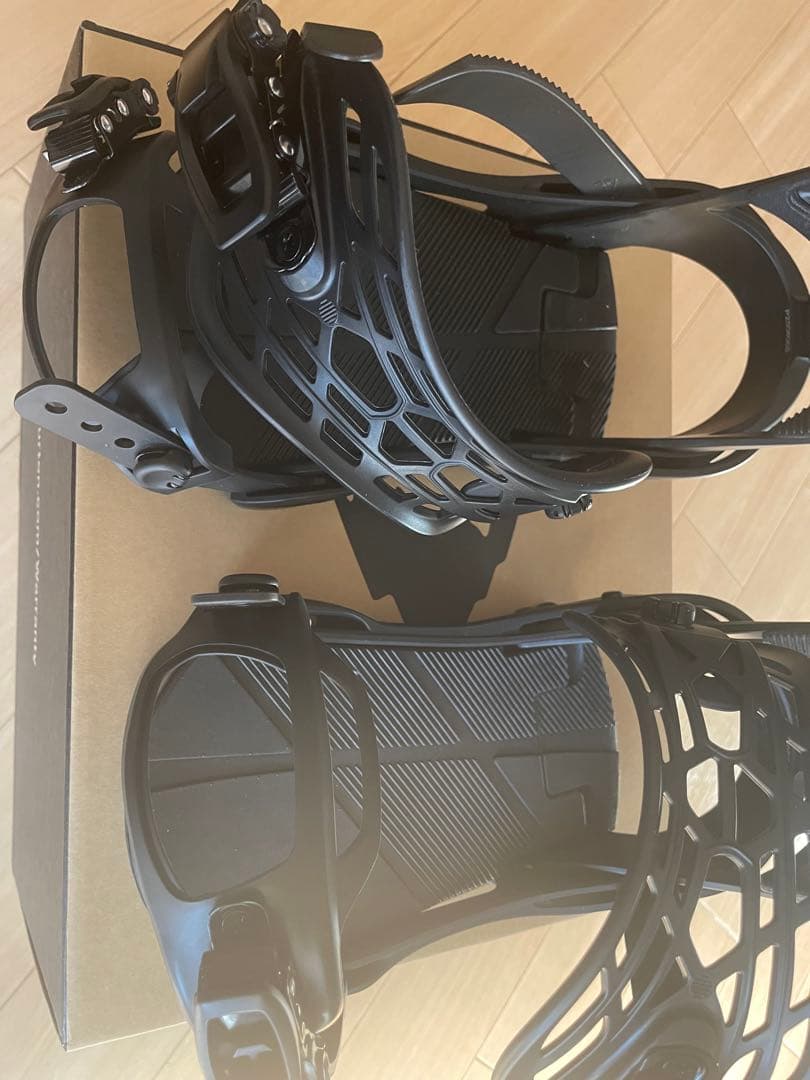 未使用に近い美品BURTON MISSION Men’s 新モデル 25/26