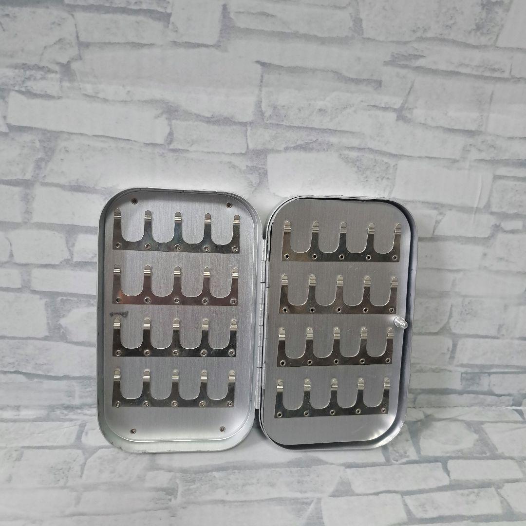 RICHARD WHEATLEY フライボックス　アルミ　4面クリップXL